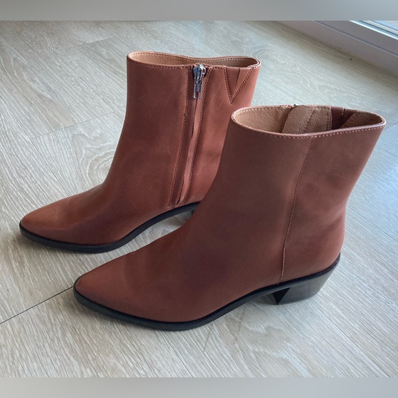 Madewell Everten Ankle Boot - Picture 14 of 16